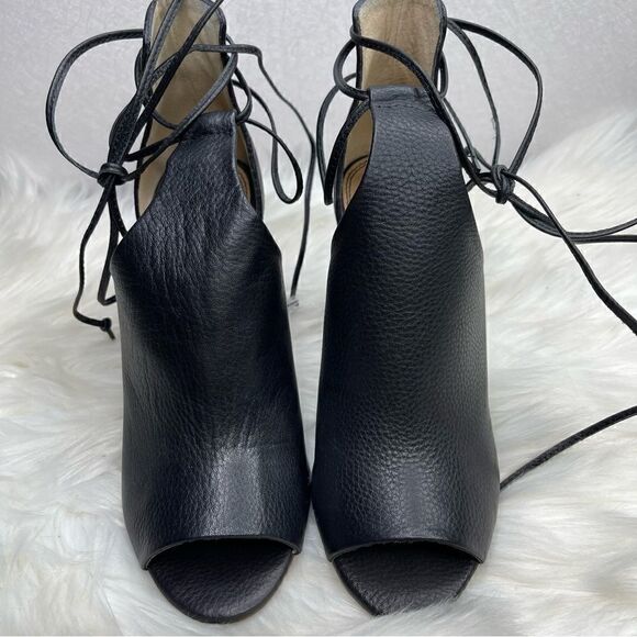 Splendid Jaylen Lace Up Block Heel Peep Toe Bootie Black 8 - Picture 3 of 9